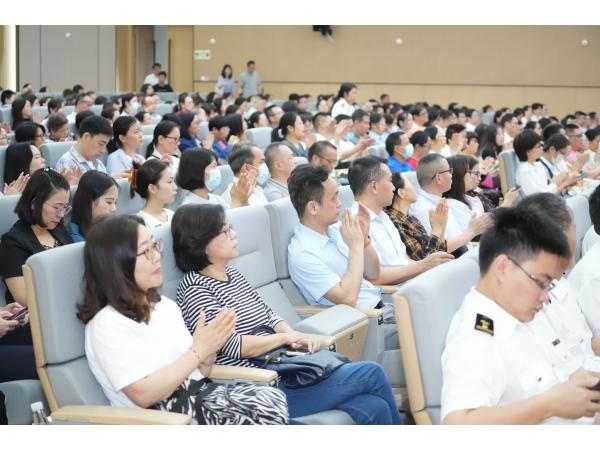 “海關(guān)高級認(rèn)證企業(yè)政策解讀會”順利召開